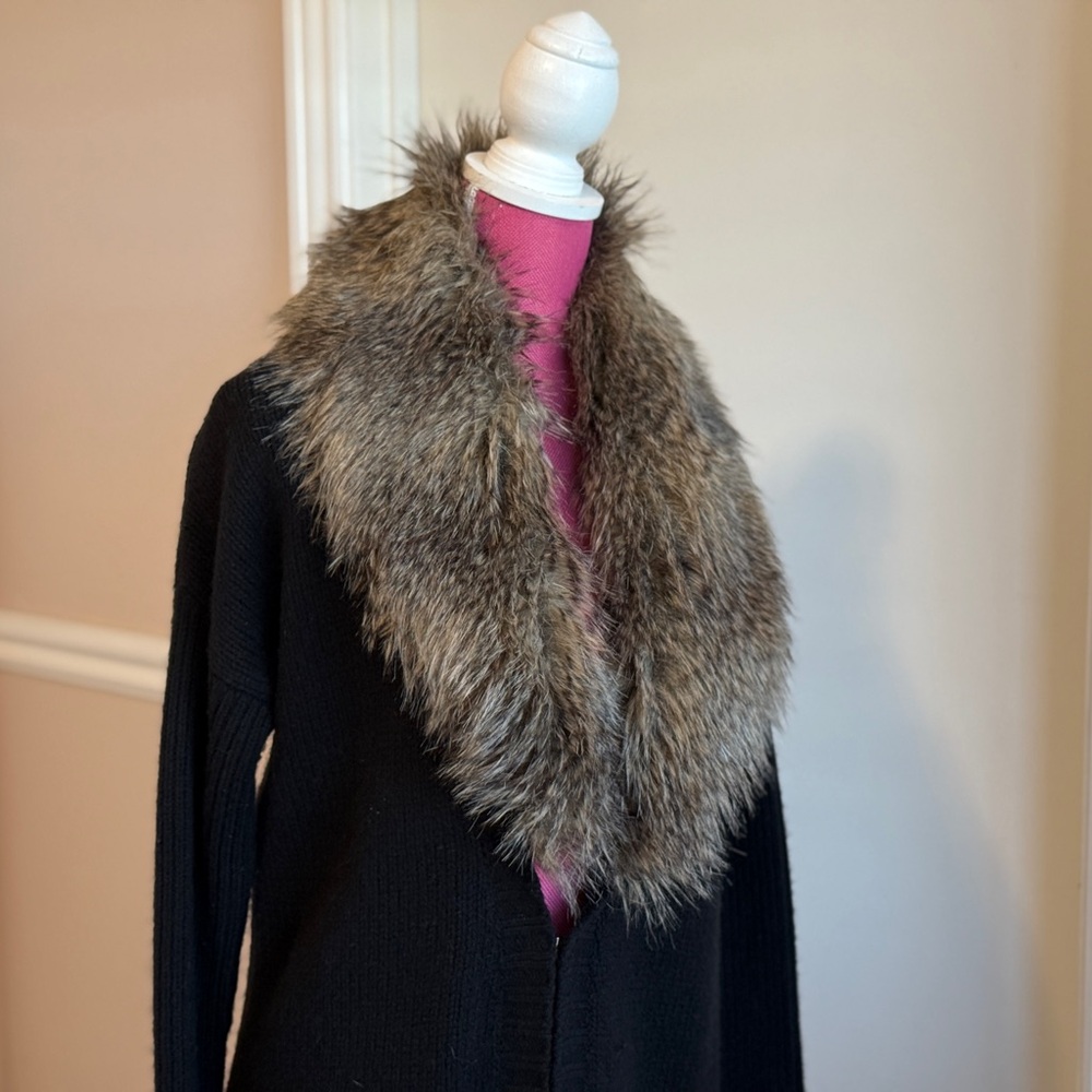 Cynthia Rowley Black Coat with Faux Fur Collar - Picture 7 of 11